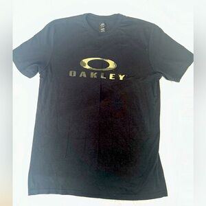 Oakley Tshirt